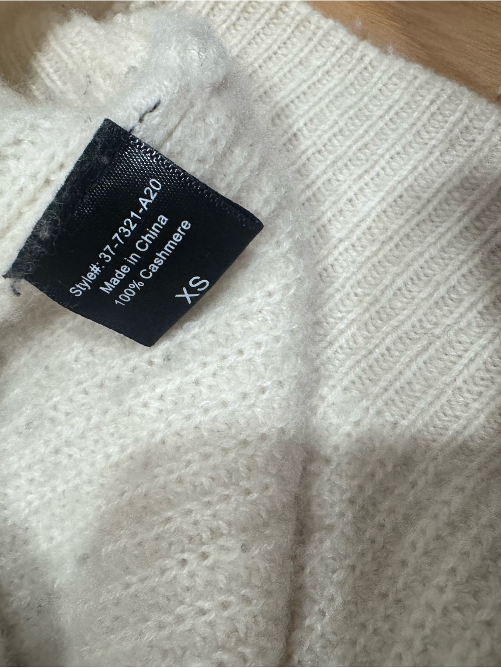 Jenni Kayne Cream Ribbed Button-Front Cardigan - Picture 2 of 3